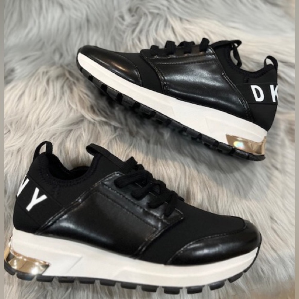 DKNY Fashion Sneakers Women-Black/White/Gold. NEW